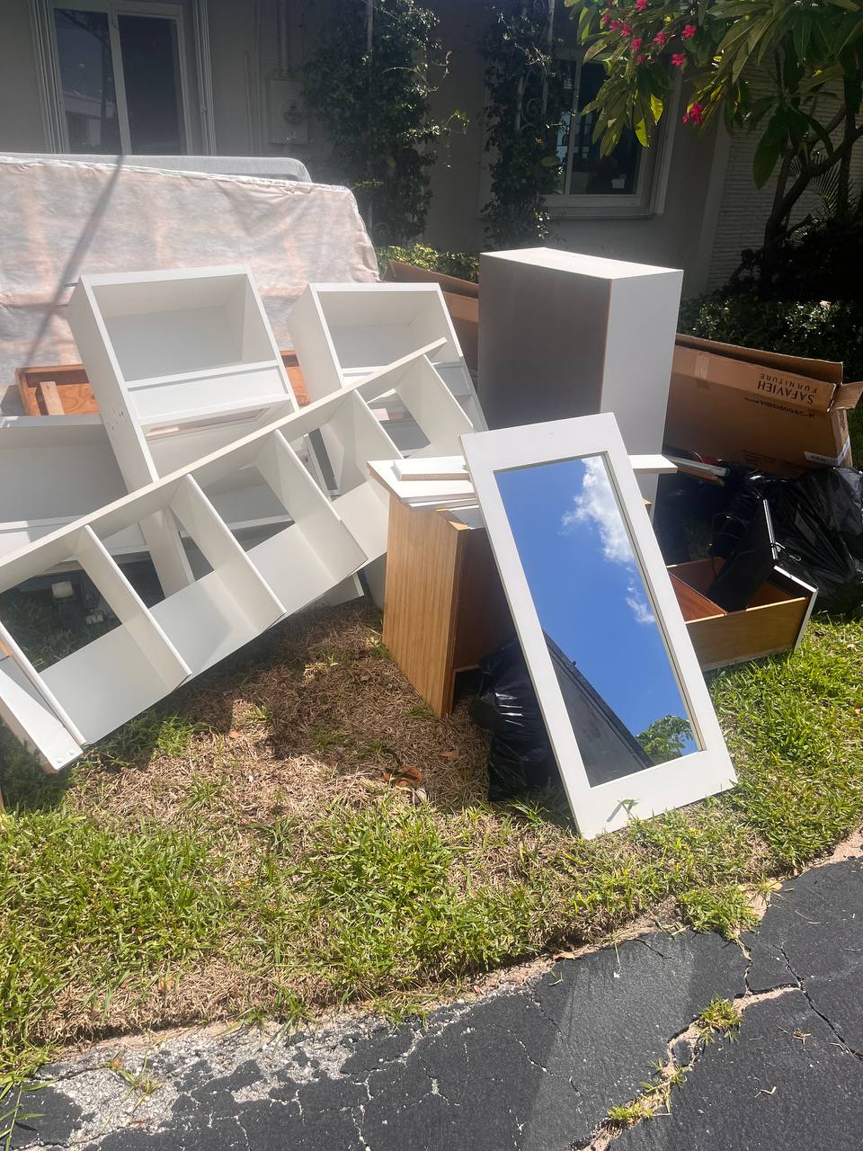 Junk removal from front lawn miami